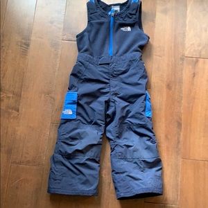 The North Face snow Pants, size 3T